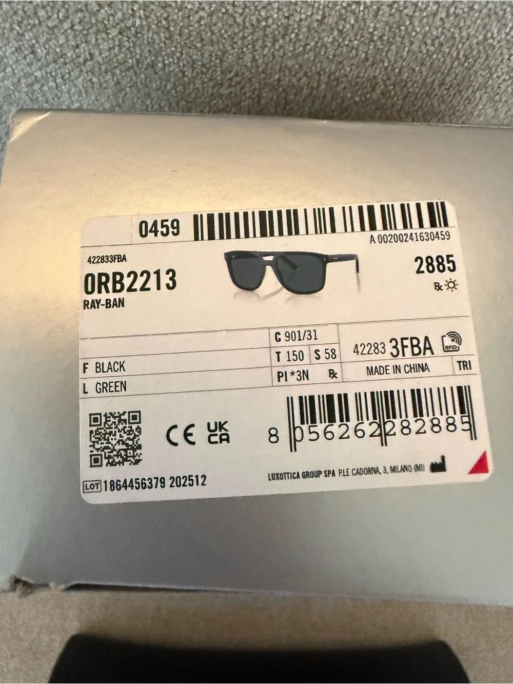 Ray-ban Unisex B2213 sunglasses with case & box